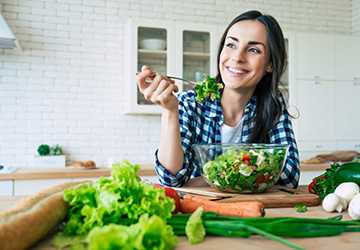 5 Foods That Boost Mood and Reduce Anxiety